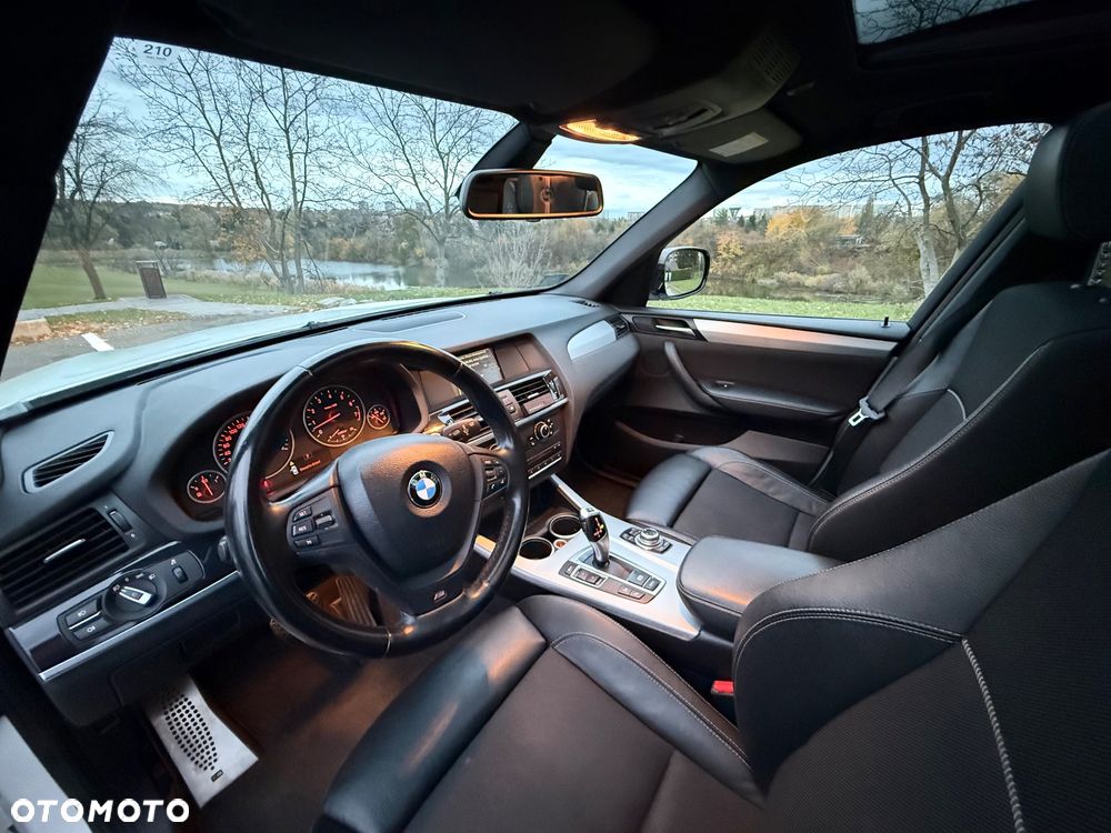 BMW X3 xDrive28i - 19
