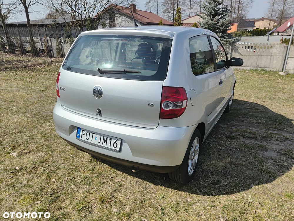 Volkswagen Fox 1.4 Style - 10