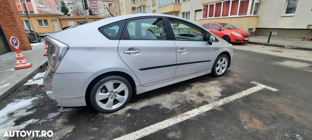 Toyota Prius - 2