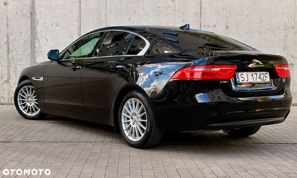 Jaguar XE E-Performance Prestige - 6