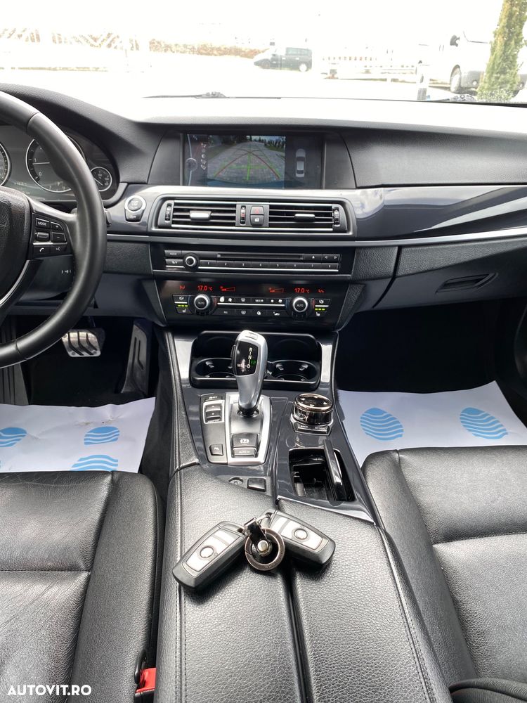 BMW Seria 5 520d Aut. Luxury Line - 15