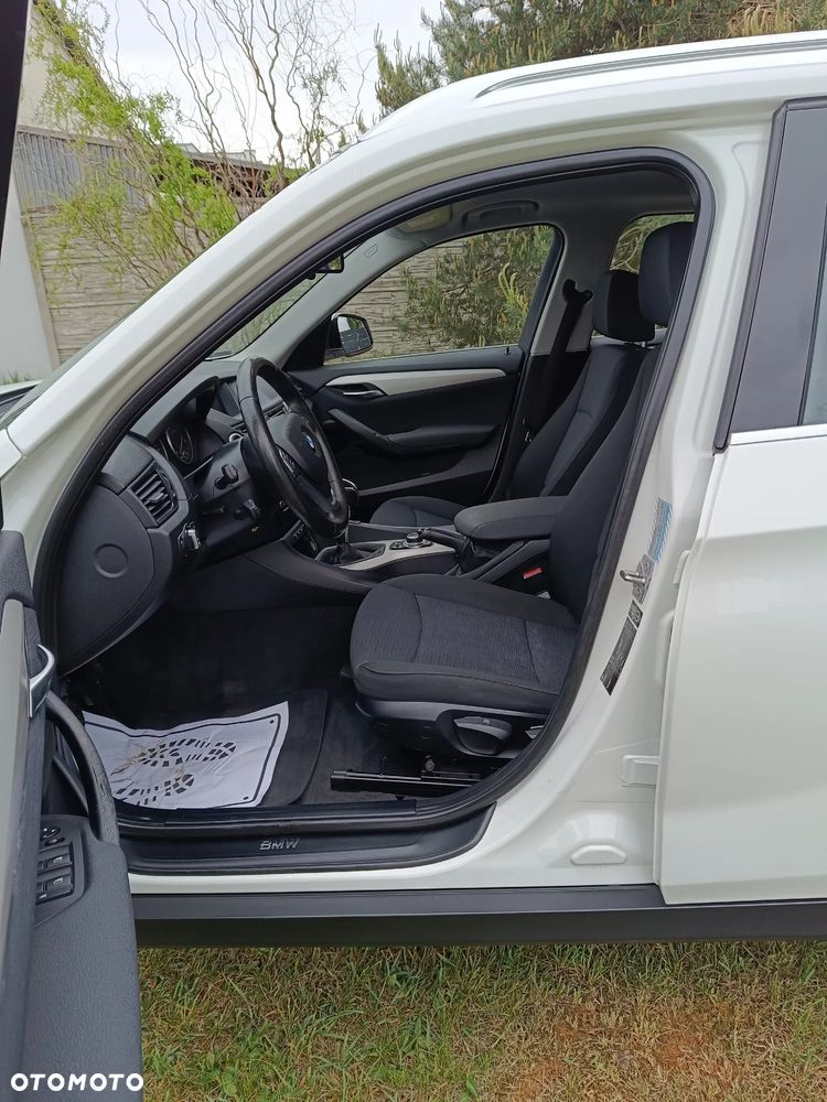 BMW X1 sDrive18d xLine - 30