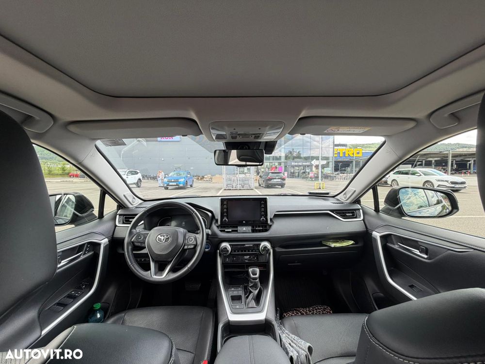 Toyota RAV4 - 7