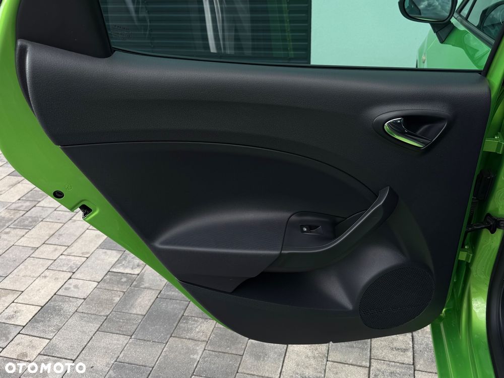Seat Ibiza ver-1-6-16v-style - 34