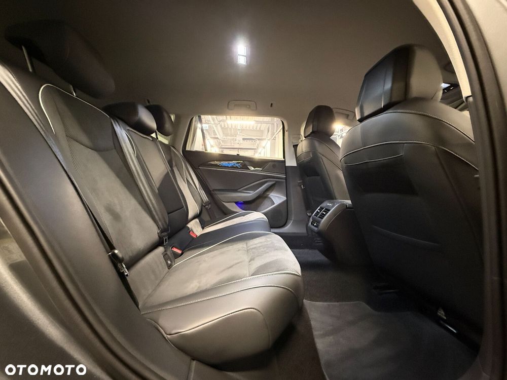 Volkswagen Passat 2.0 TSI Business Plus DSG - 29