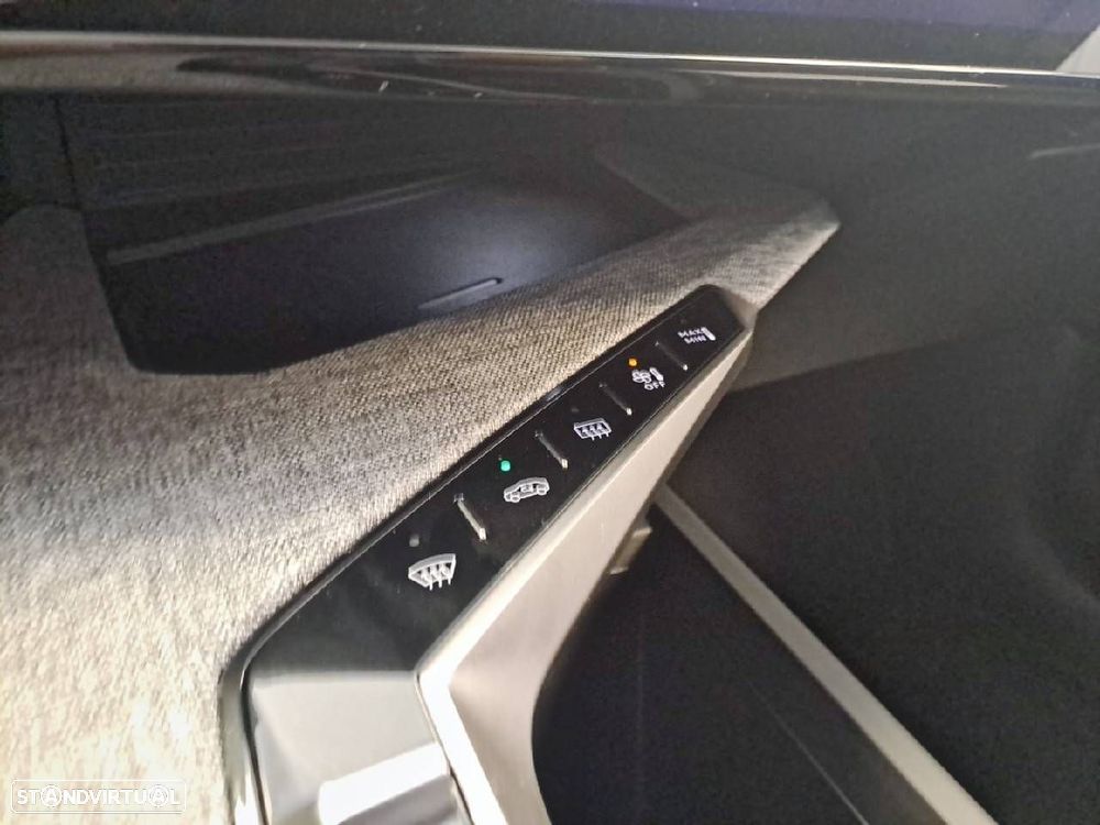 Peugeot 5008 1.2 Hybrid Allure e-DCS6 - 21