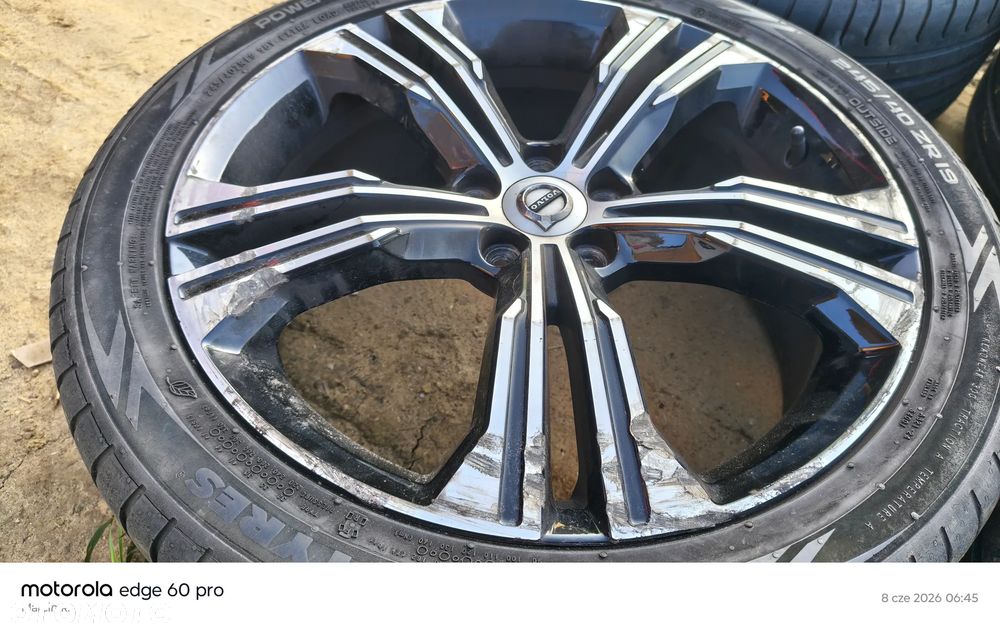 Felgi 19"  Volvo V40 V60 XC40 XC60 wraz z oponami Nokian 245/40R19 - 7