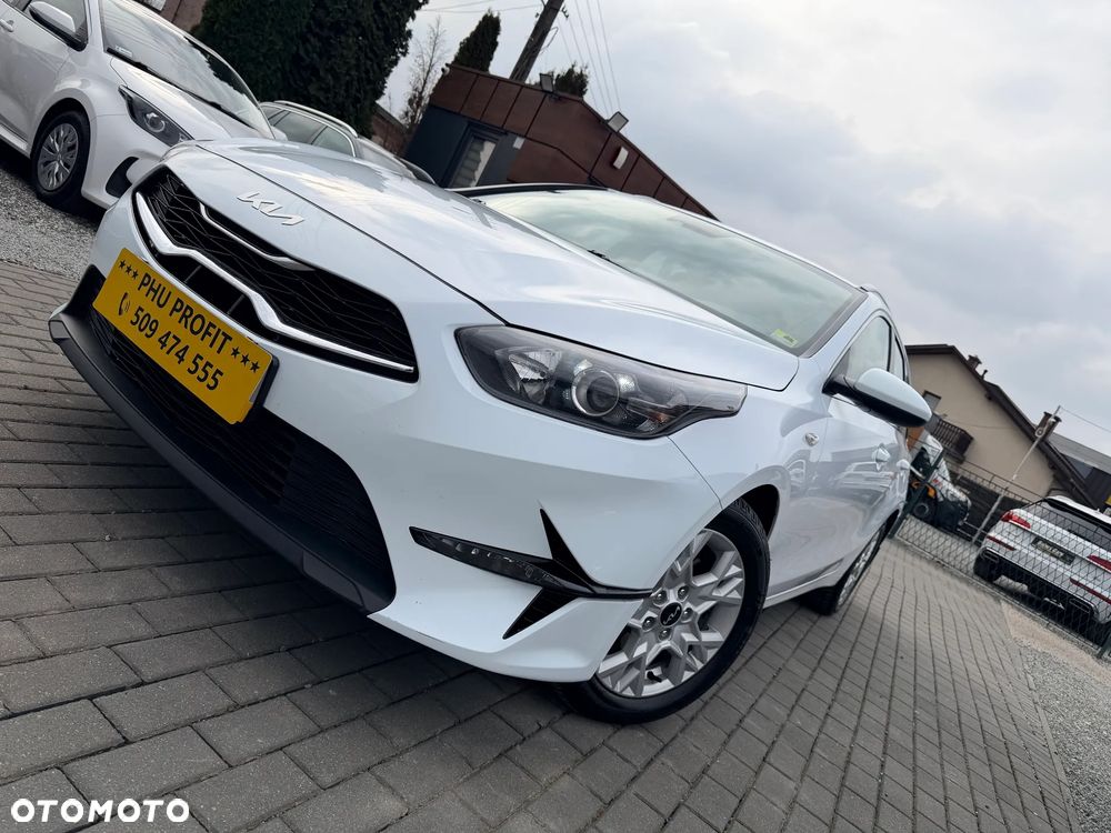 Kia Ceed 1.5 T-GDI M - 1
