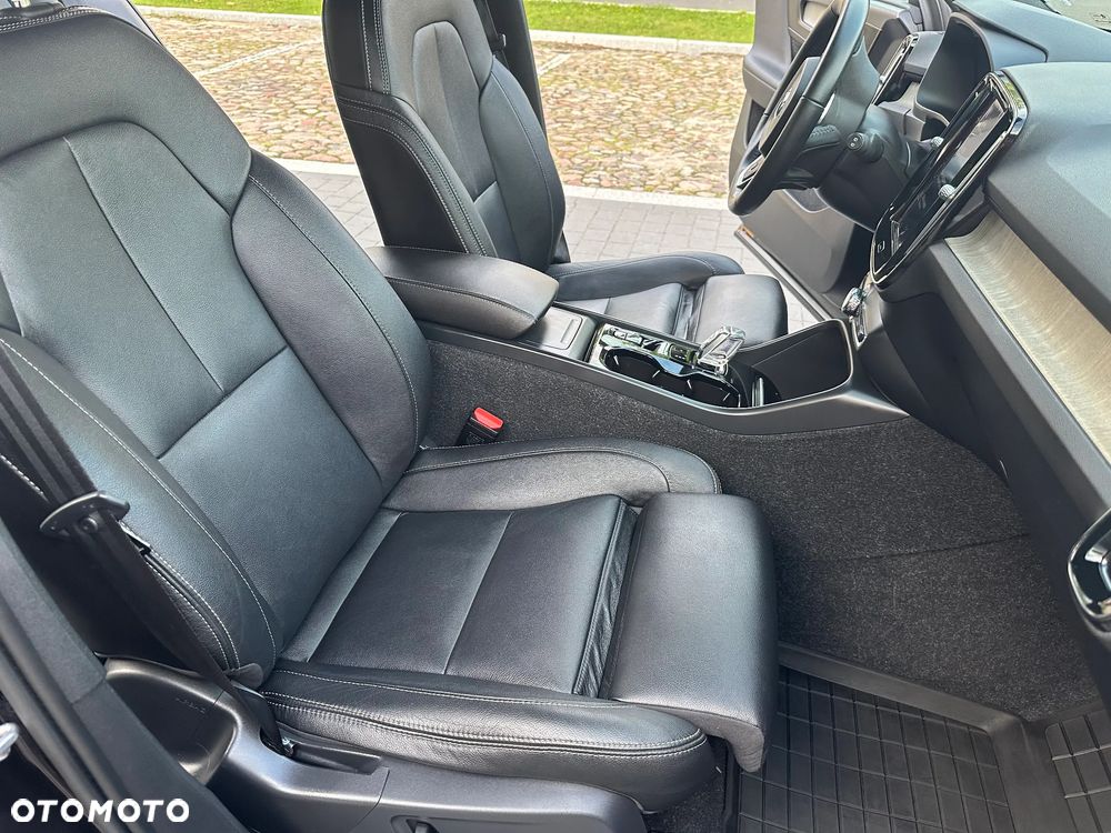 Volvo XC 40 D4 AWD Geartronic Inscription - 22