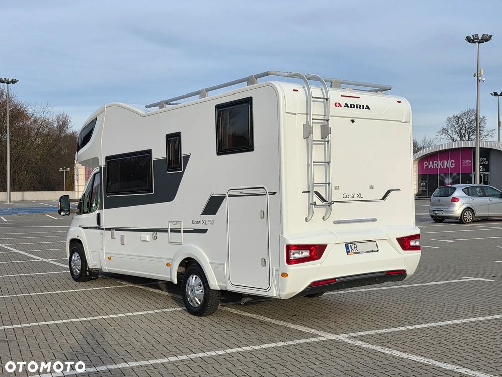 Adria Coral XL Axess 600 DP - 18