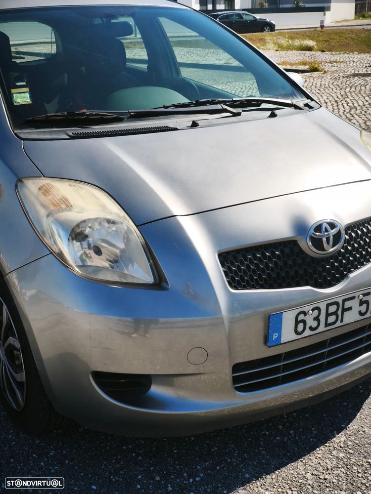 Toyota Yaris 1.0 VVT-i - 1