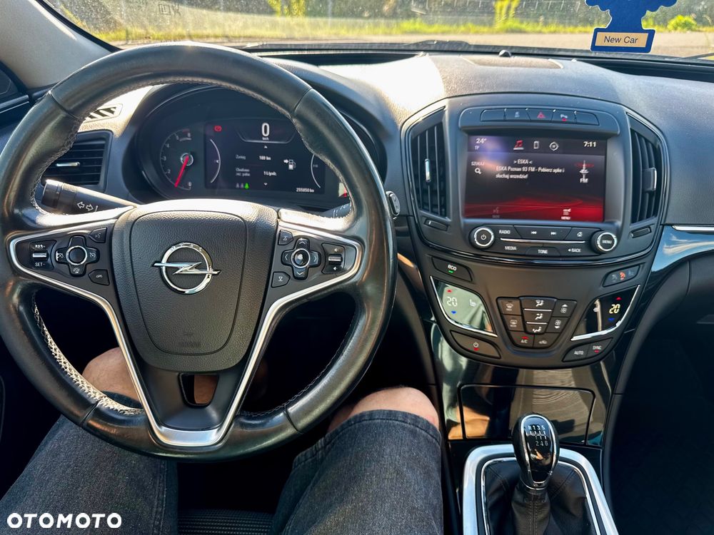 Opel Insignia - 16