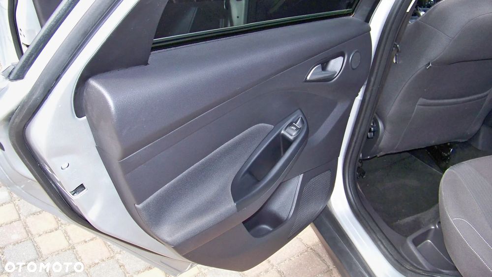 Ford Focus 1.6 TI-VCT Titanium - 13