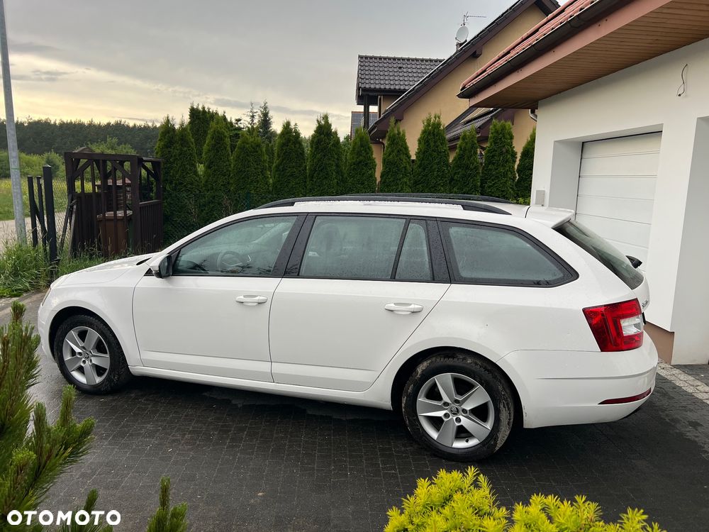 Skoda Octavia 1.6 TDI SCR Ambition - 8