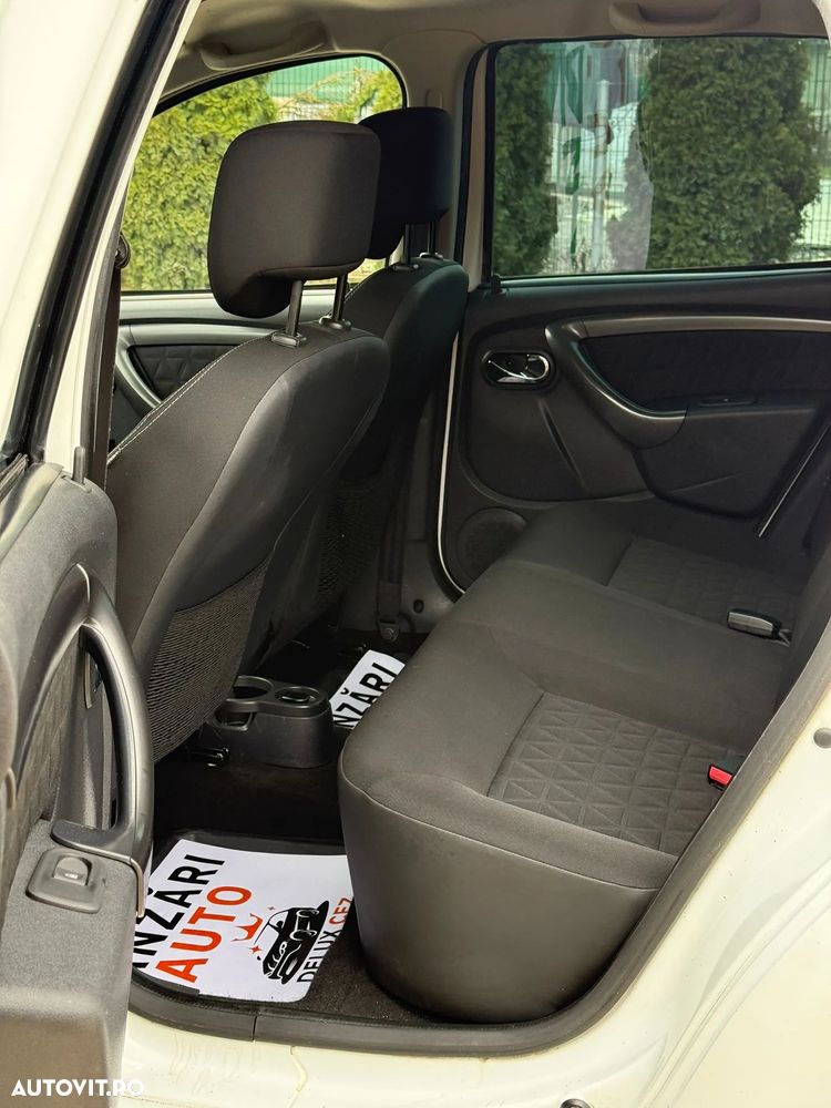 Dacia Duster 1.5 dCi 4x2 Prestige - 10