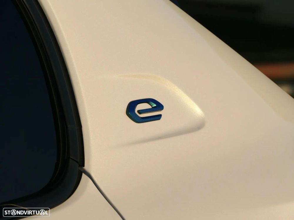 Peugeot e-208 50 kWh GT - 8
