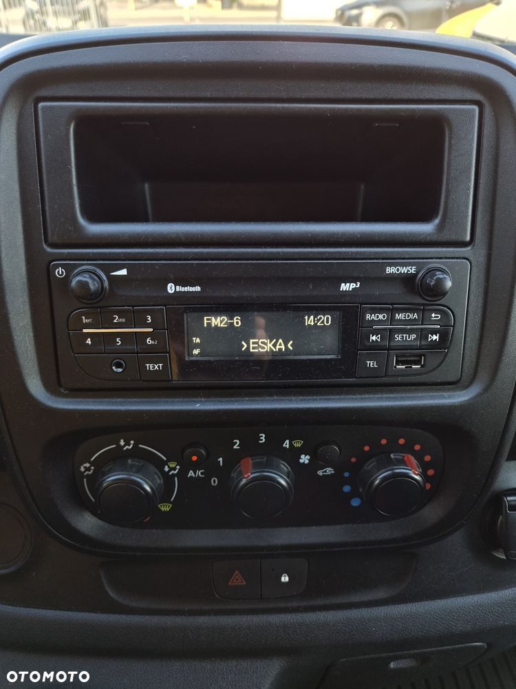 Renault Trafic - 15