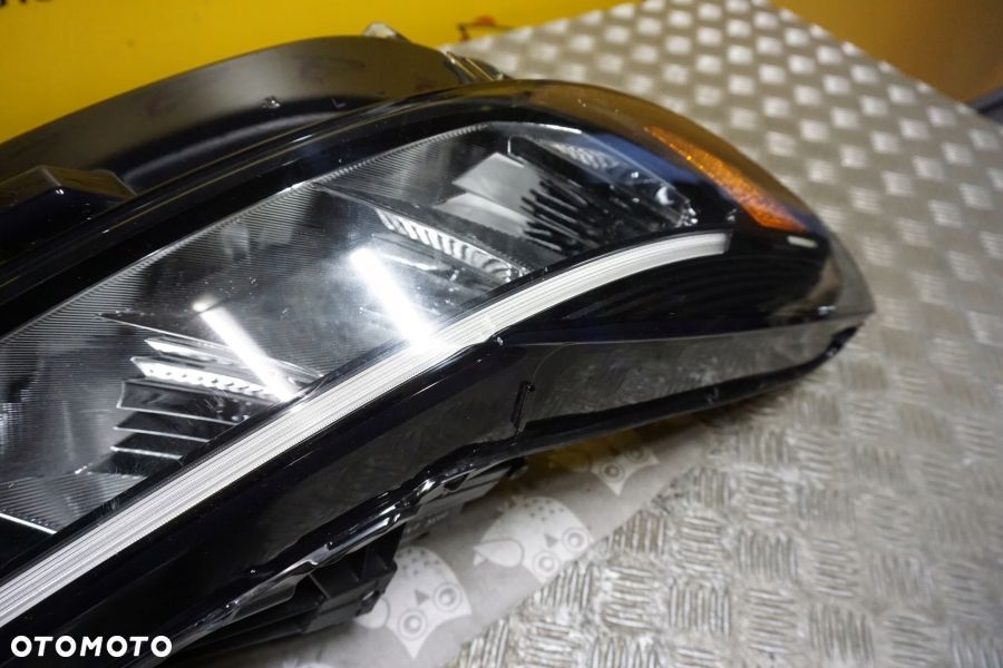 FORD ESCAPE 2023 - REFLEKTOR LAMPA PRZÓD FULL LED PRAWA USA - 16