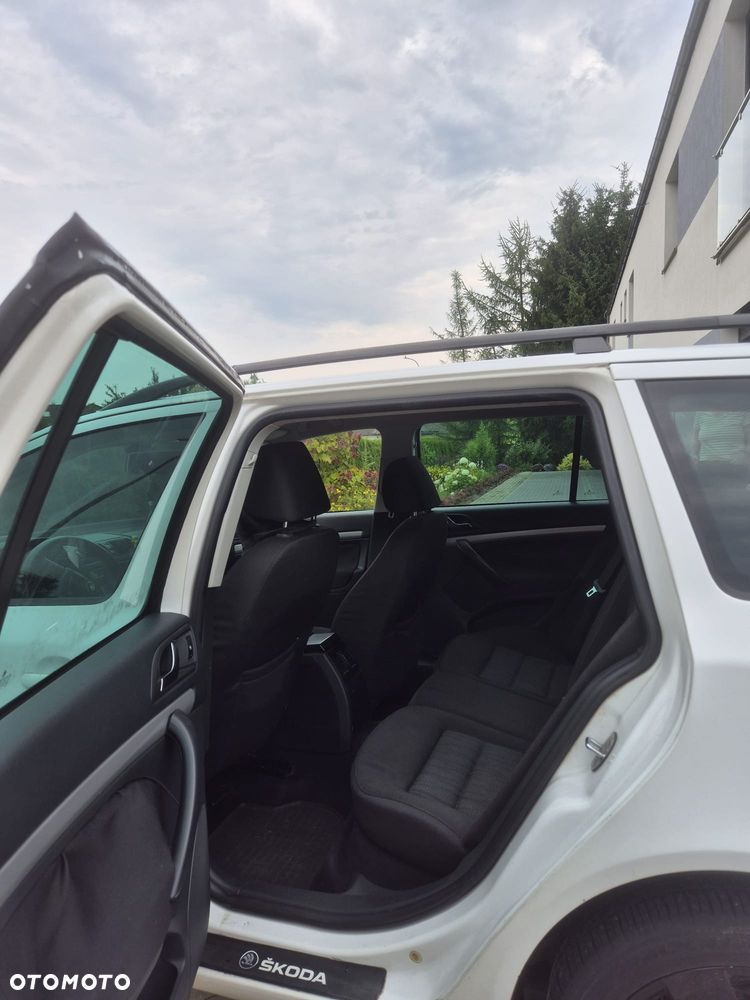 Skoda Octavia 2.0 TDI DPF Ambiente DSG - 7