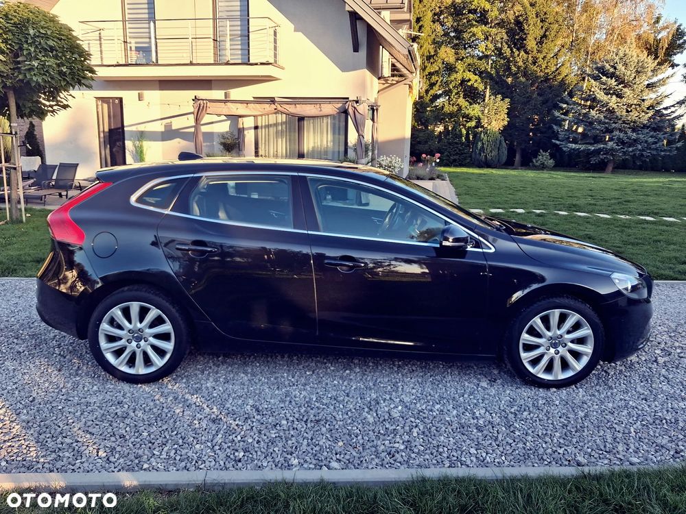 Volvo V40 D2 Momentum - 4