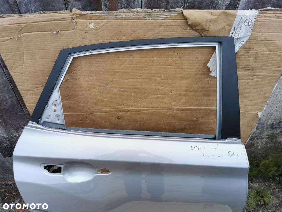 DRZWI TYŁ TYLNE PRAWE RH HYUNDAI KONA 17+ SREBRNE ORYGINAŁ - 2