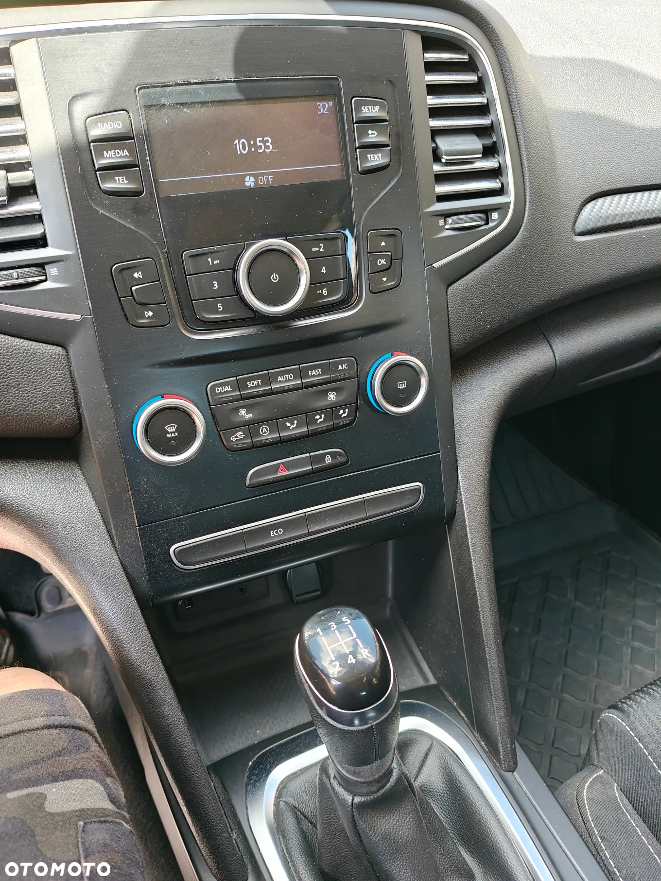 Renault Megane 1.6 SCe Life - 10