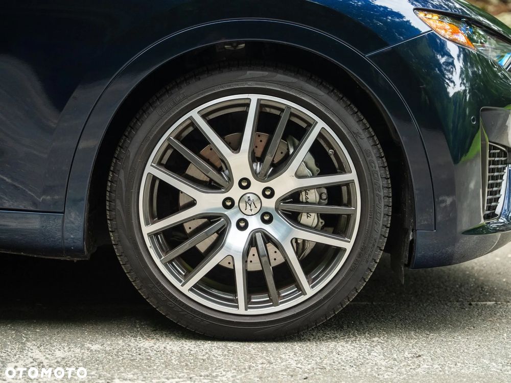Maserati Levante - 22