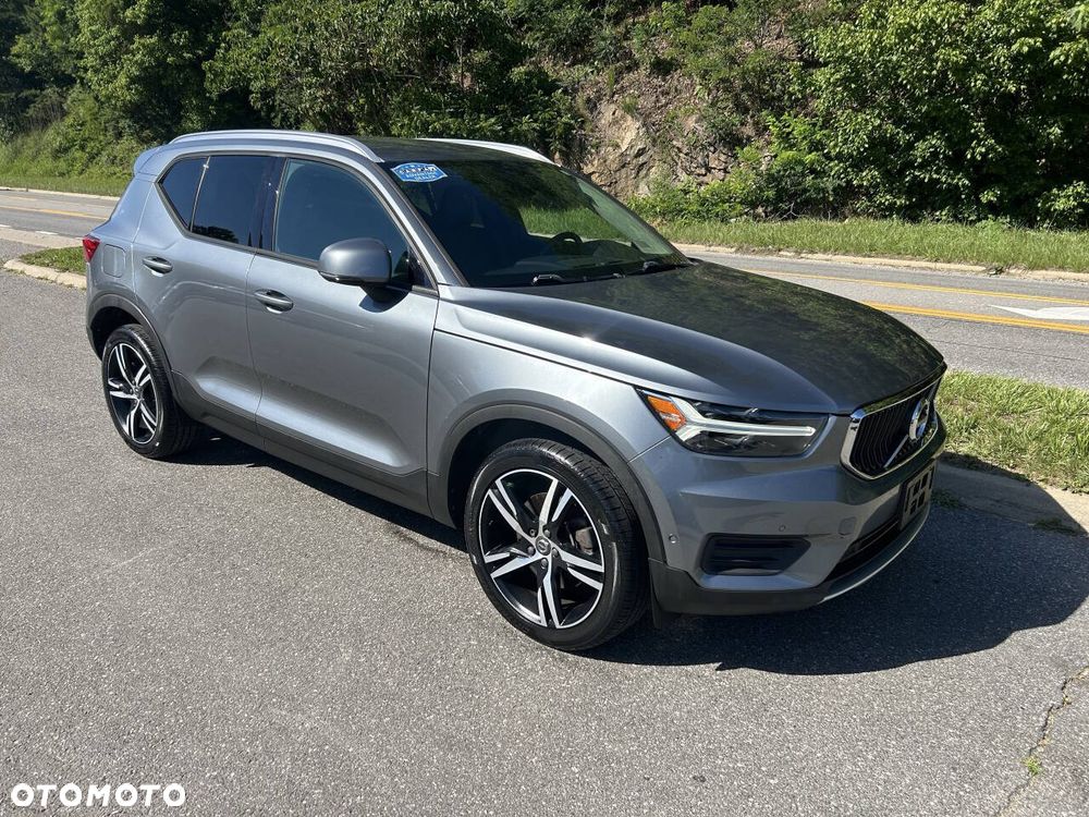 Volvo XC 40 T5 AWD Momentum - 8