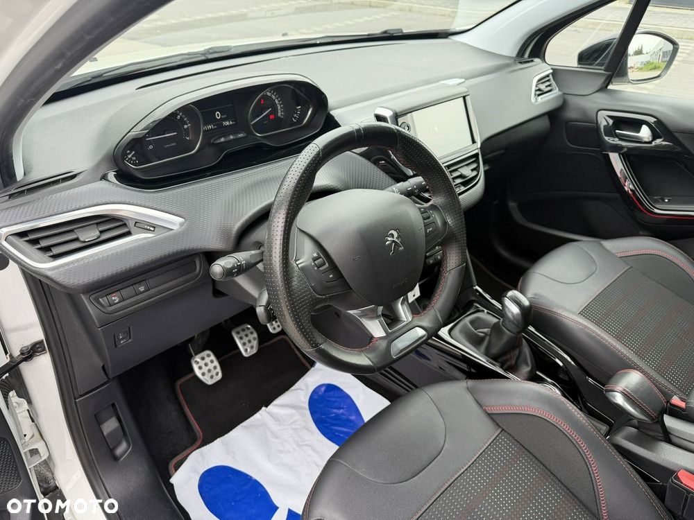 Peugeot 2008 PureTech 110 Stop&Start GT-Line Edition - 22
