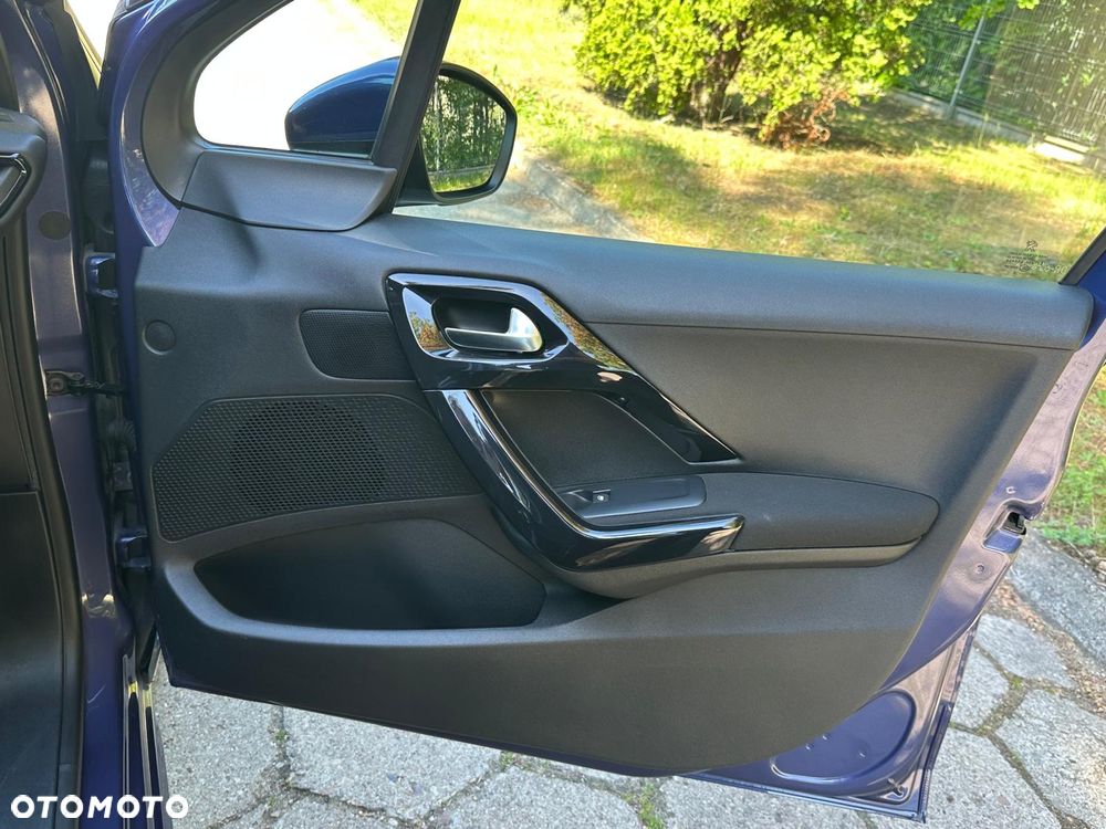 Peugeot 208 1.2 VTi Active ETG5 - 18