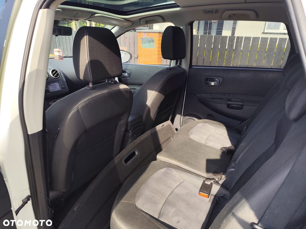 Nissan Qashqai+2 - 14