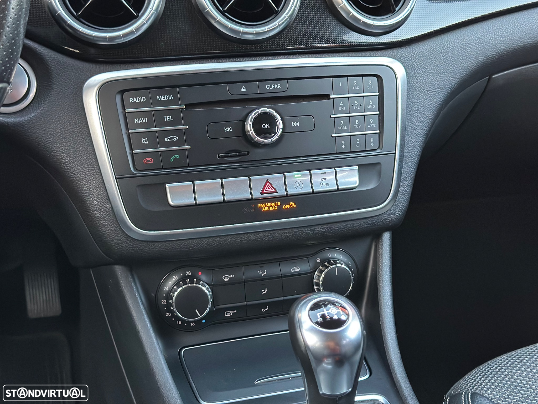 Mercedes-Benz CLA 180 d Shooting Brake - 13
