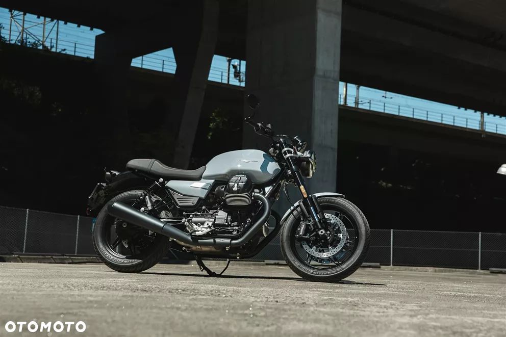 Moto Guzzi V7 - 8