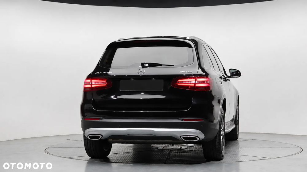 Mercedes-Benz GLC 350 e 4Matic 7G-TRONIC - 4