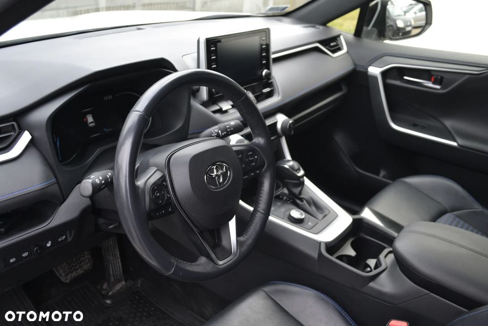 Toyota RAV4 - 23