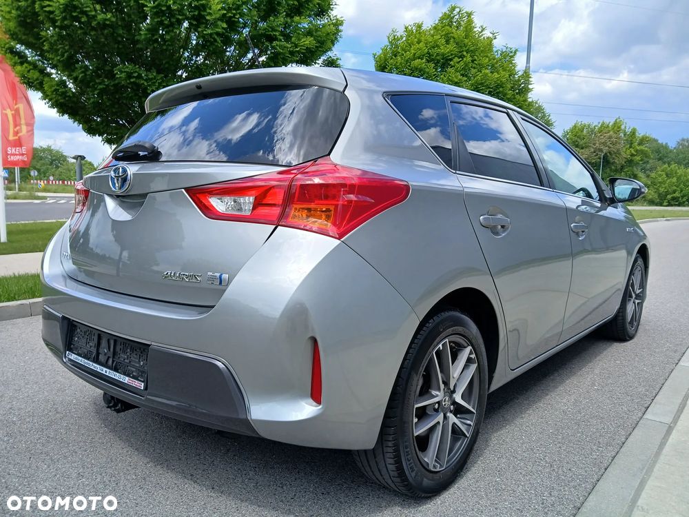 Toyota Auris 1.8 HSD Luna - 10