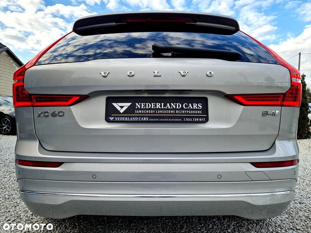 Volvo XC 60 B4 D Plus Bright - 40