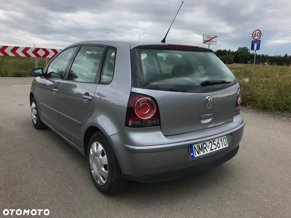 Volkswagen Polo - 4