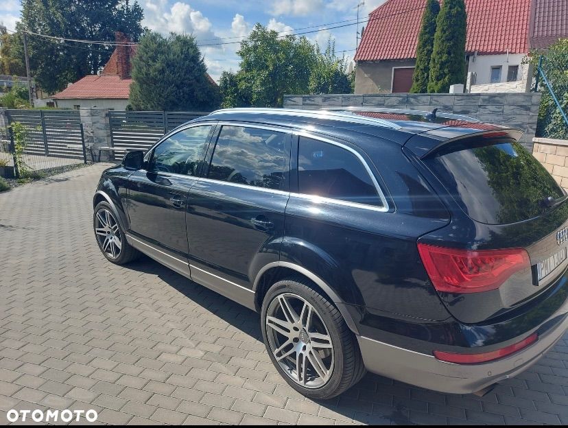 Audi Q7 - 11