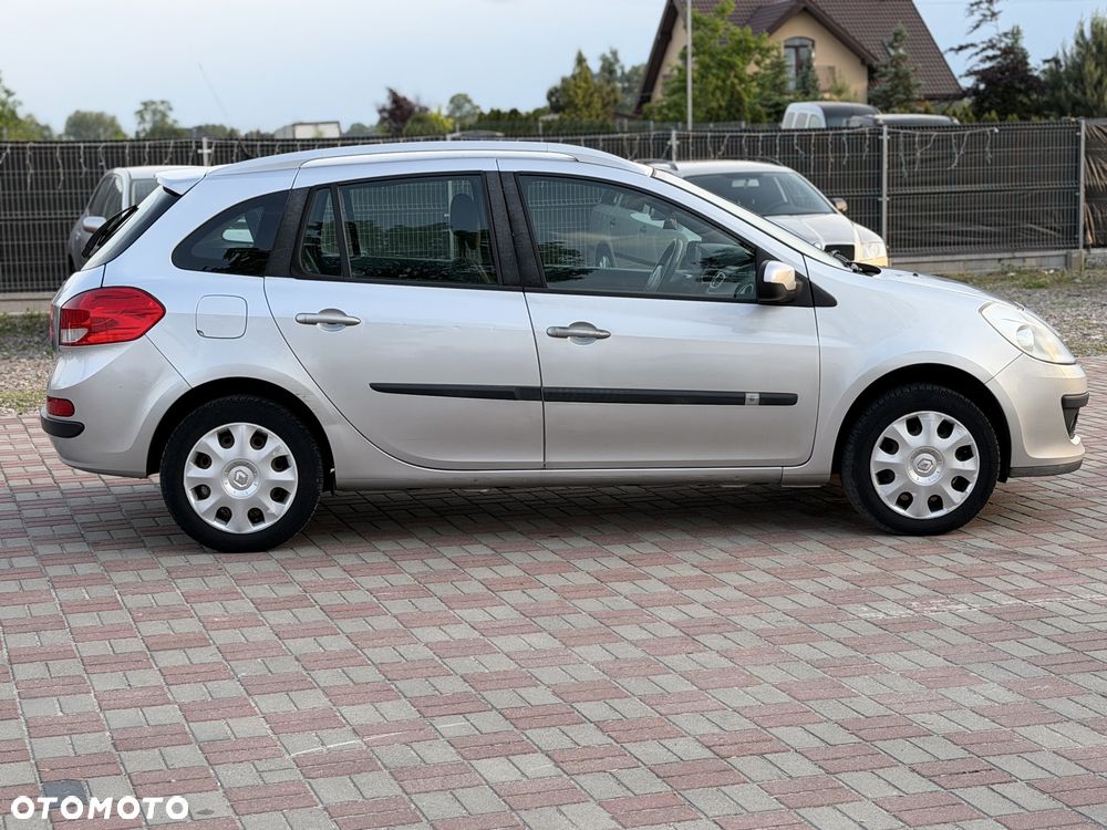 Renault Clio - 6
