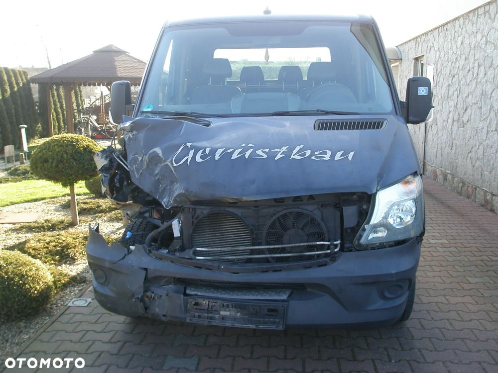 Mercedes-Benz Sprinter - 33
