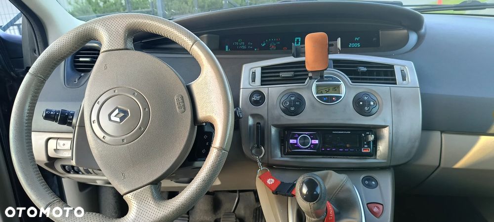 Renault Scenic 1.6 Exception - 7
