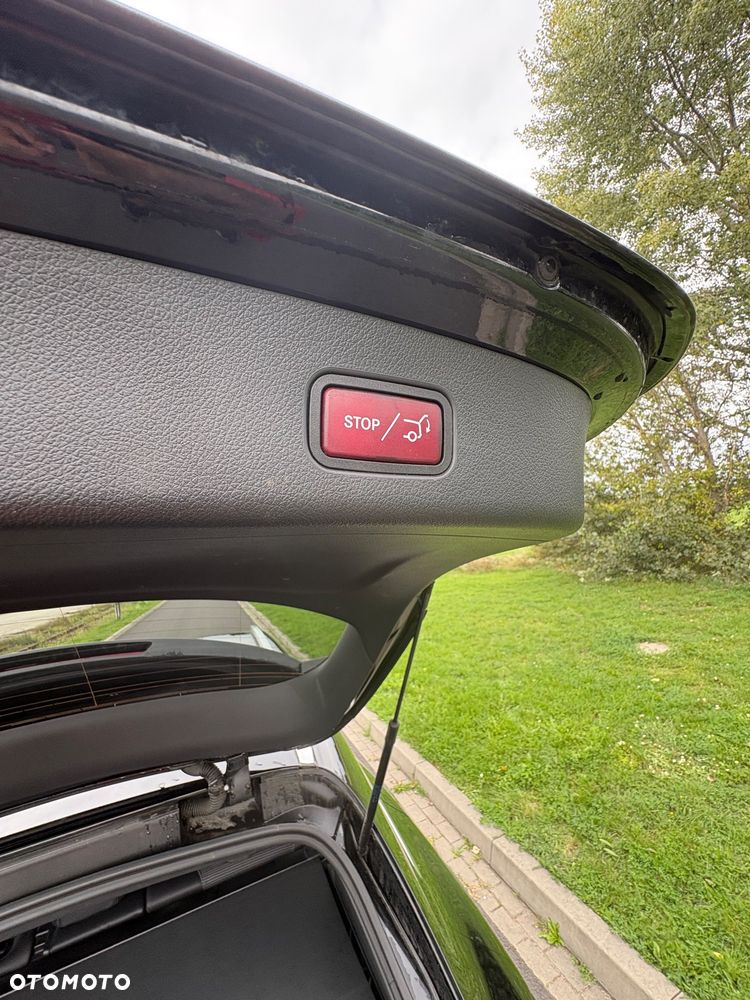 Mercedes-Benz GLC 200 4Matic 9G-TRONIC Edition Avantgarde - 17