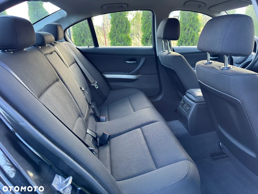 BMW Seria 3 320i Edition Sport - 20