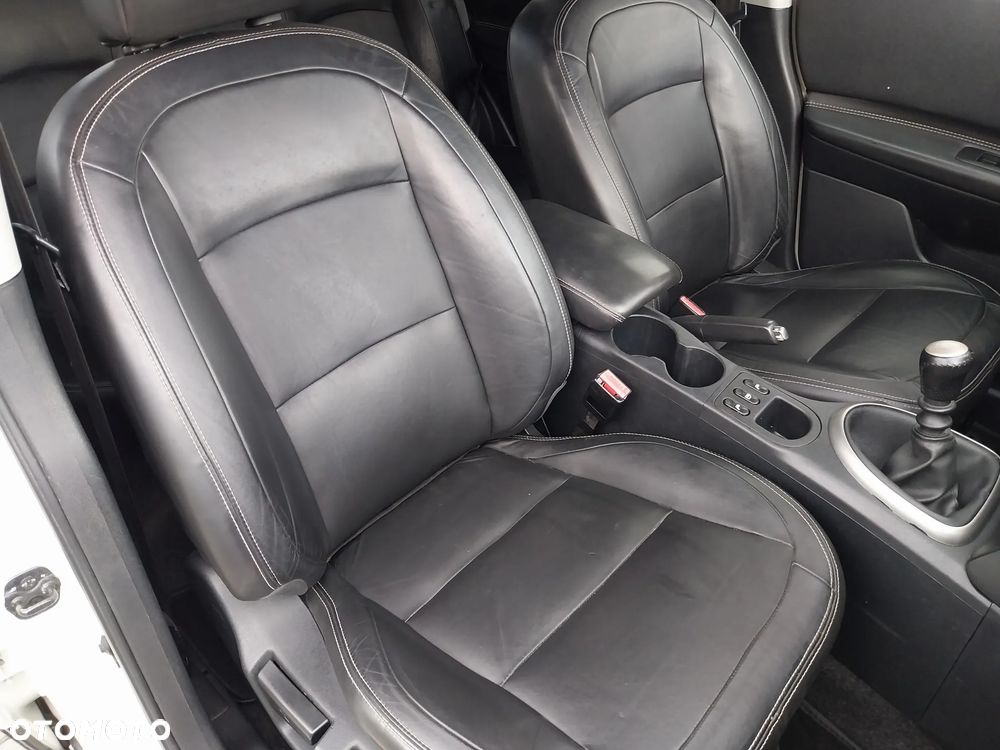 Nissan Qashqai 2.0 360 - 26