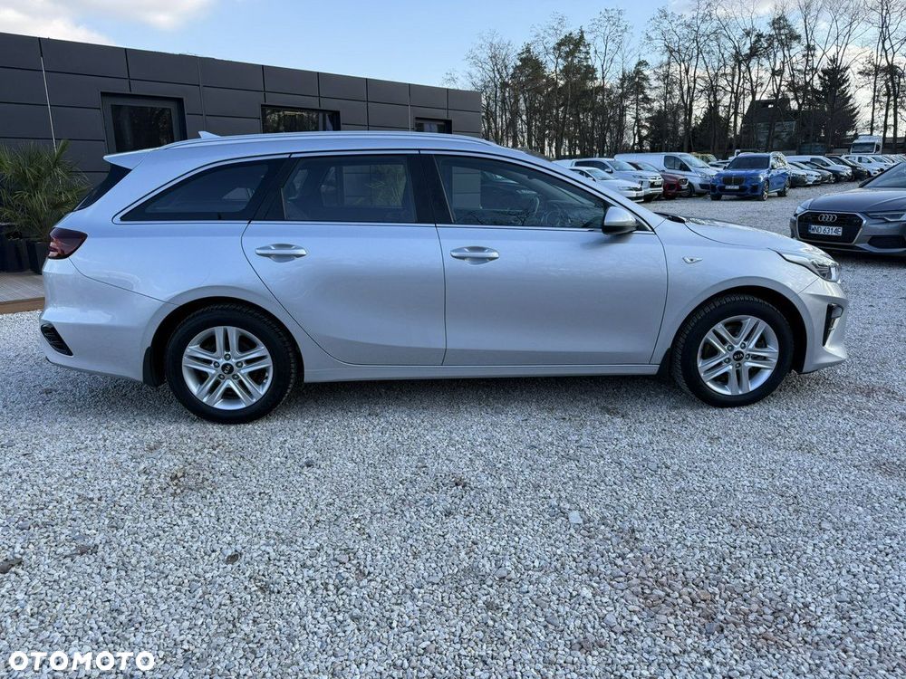 Kia Ceed - 24