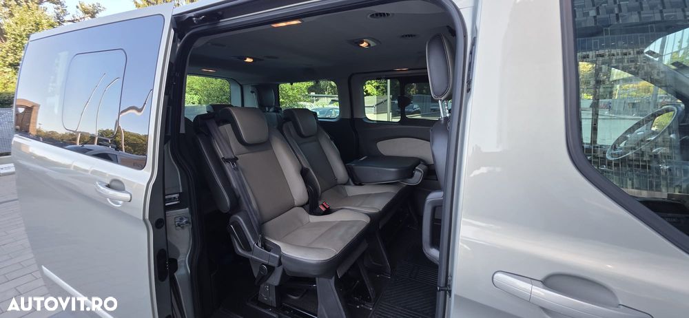 Ford Tourneo Custom - 7