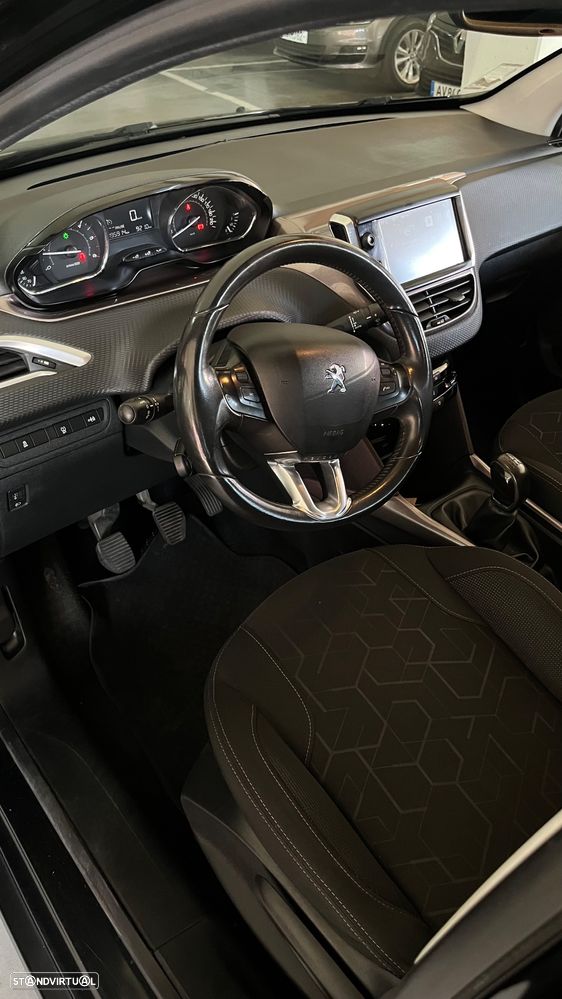 Peugeot 2008 1.4 HDi Allure - 22