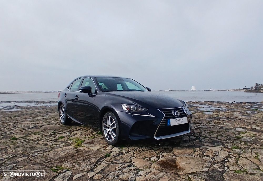 Lexus IS 300H Executive - 7