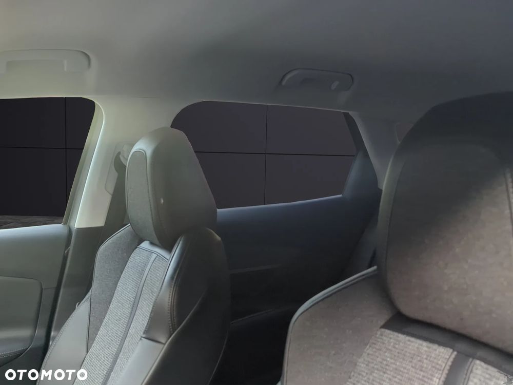 Peugeot 3008 1.2 PureTech Allure S&S - 23